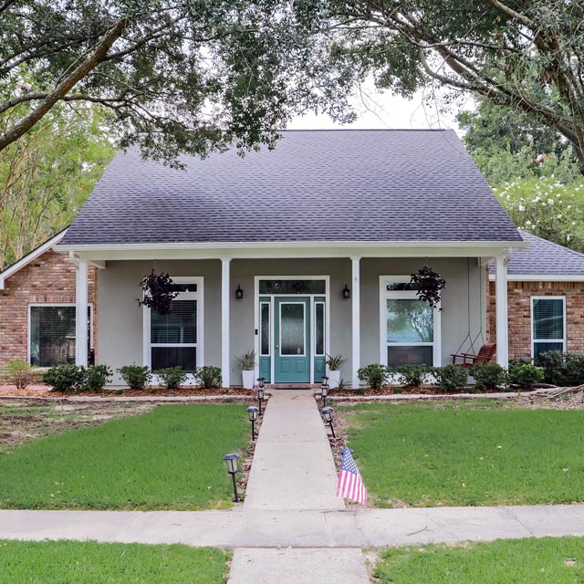 House With Slanted Roof Sq